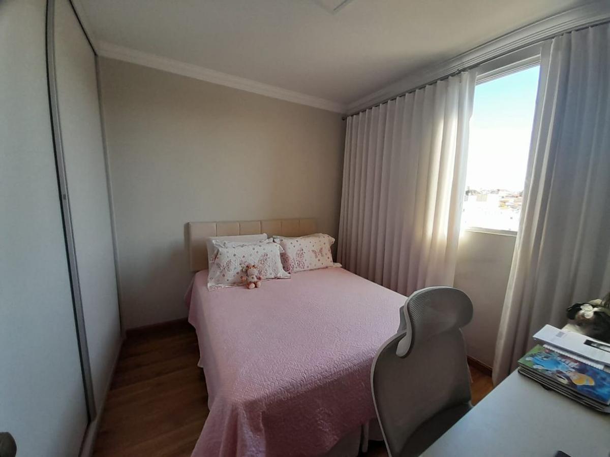 Apartamento, Santa Cruz, 2 Quartos, 1 Vaga