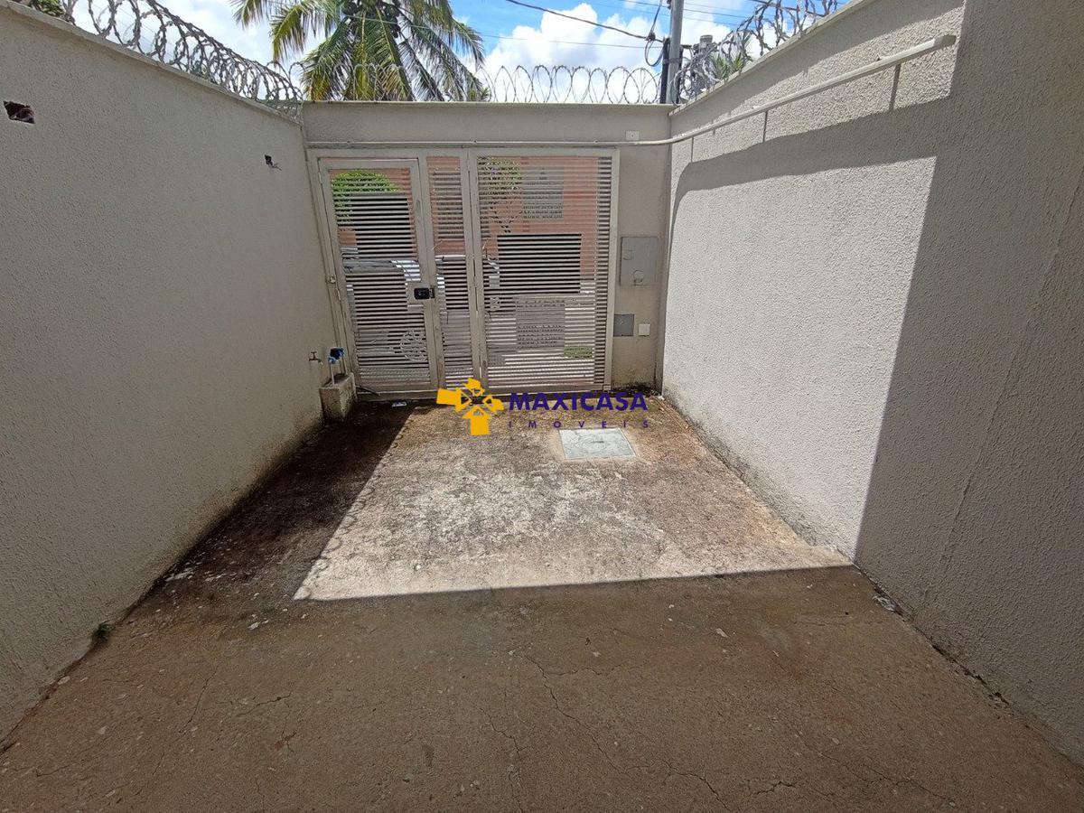 Casa, Planalto, 2 Quartos, 1 Vaga, 2 Suítes