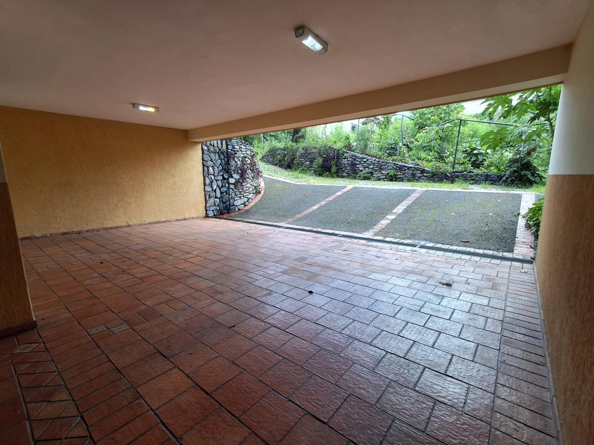 Casa, Planalto, 5 Quartos, 4 Vagas, 1 Suíte