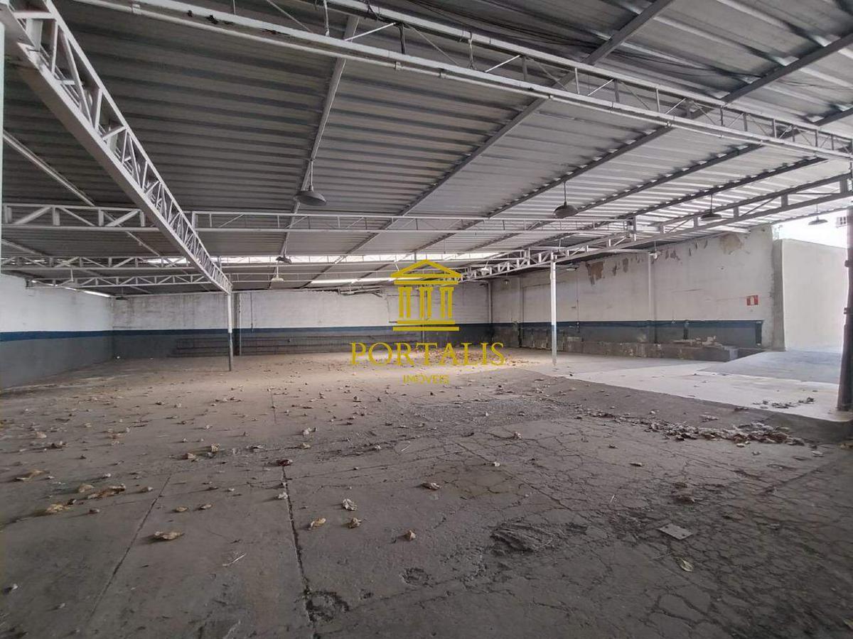 Galpão, Prado, 0 Quarto, 20 Vagas