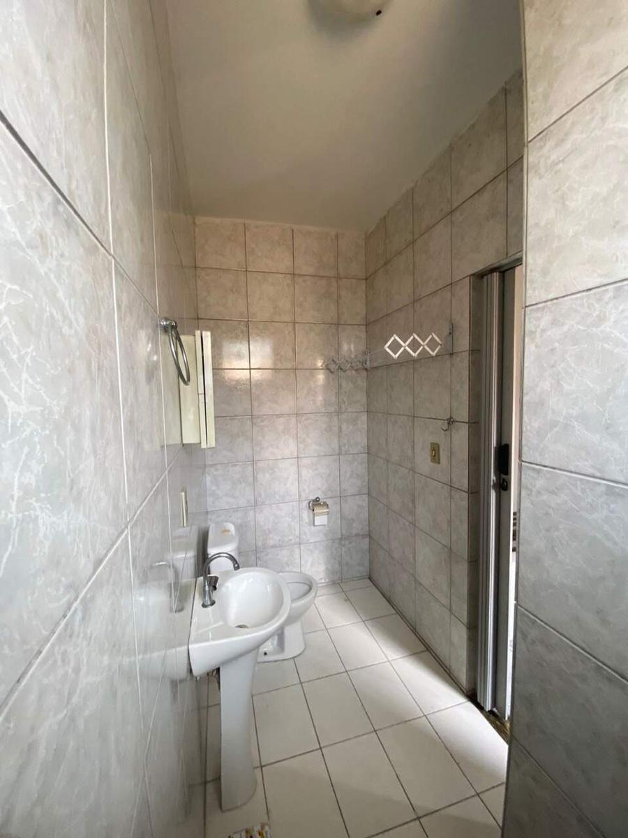 Quitinete, João Pinheiro, 1 Quarto, 0 Vaga