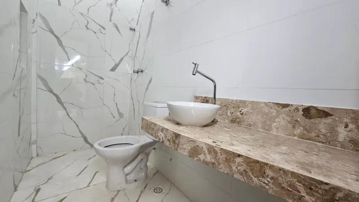 Casa, Santa Mônica, 3 Quartos, 2 Vagas, 1 Suíte