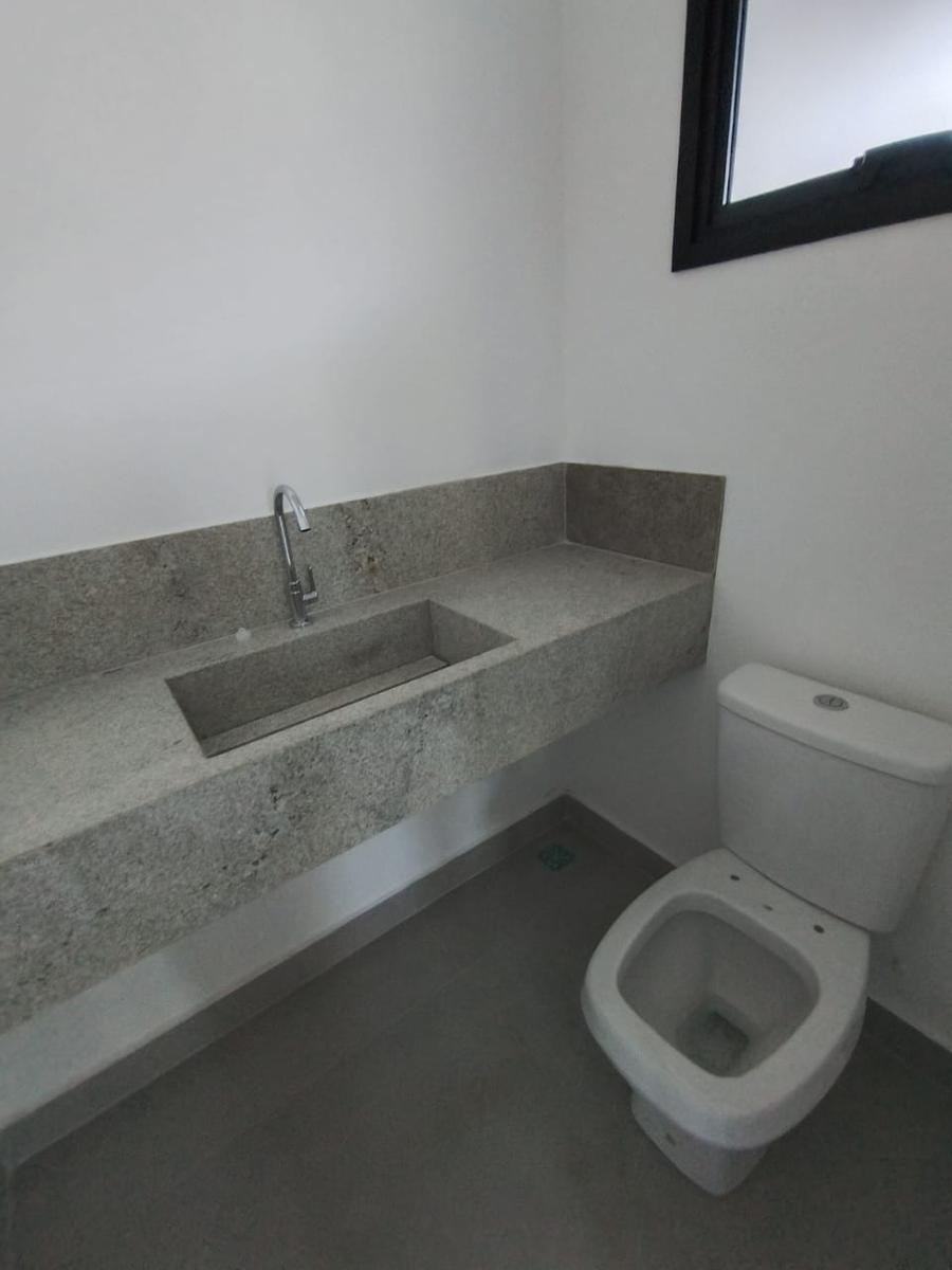 Casa, Planalto, 3 Quartos, 3 Vagas, 1 Suíte