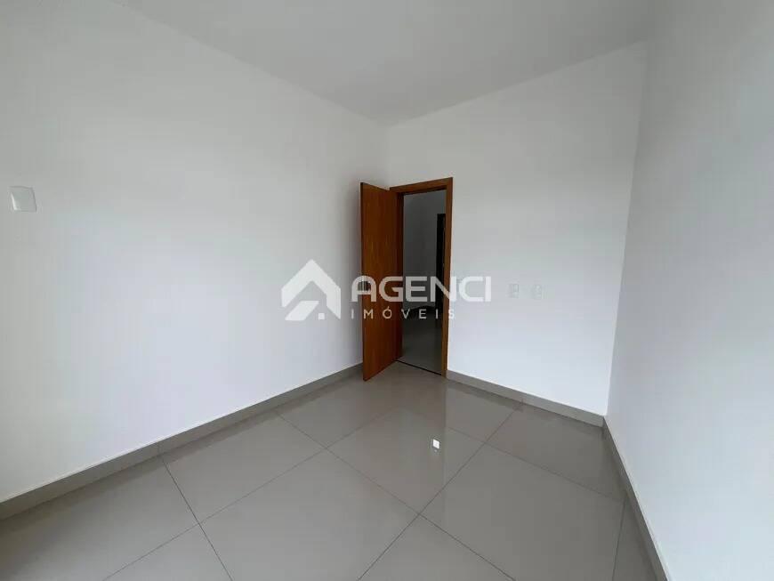 Casa, Vale das Orquídeas, 3 Quartos, 0 Vaga, 1 Suíte