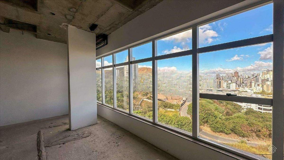 Andar, Estoril, 0 Quarto, 82 Vagas