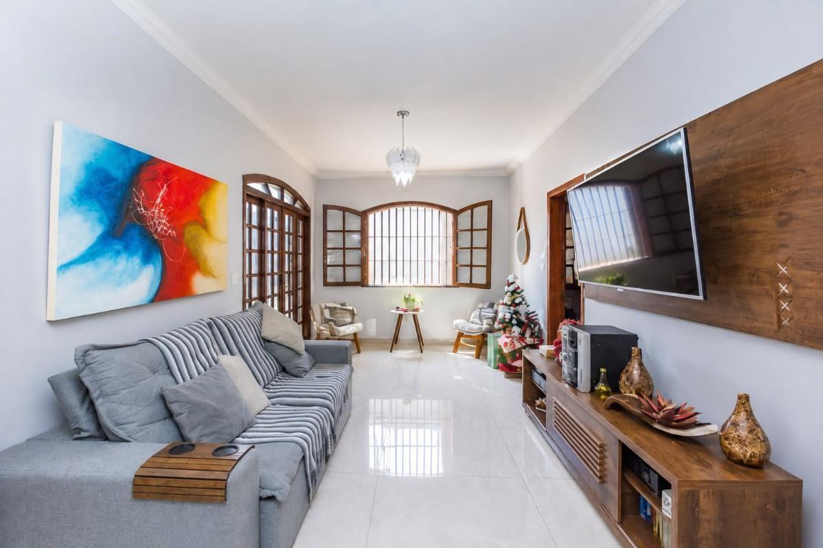 Casa, Cinquentenário, 3 Quartos, 2 Vagas, 1 Suíte