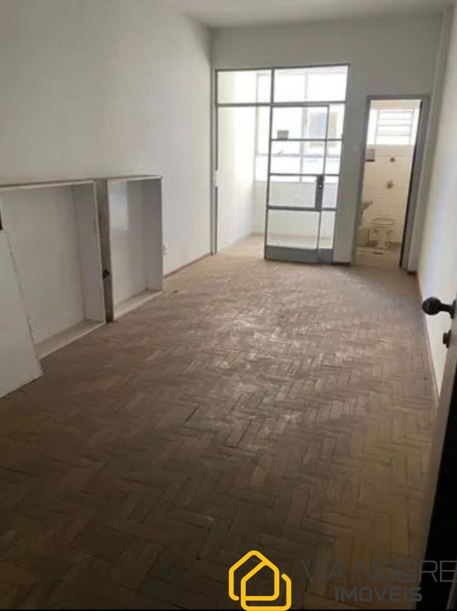 Sala, Centro