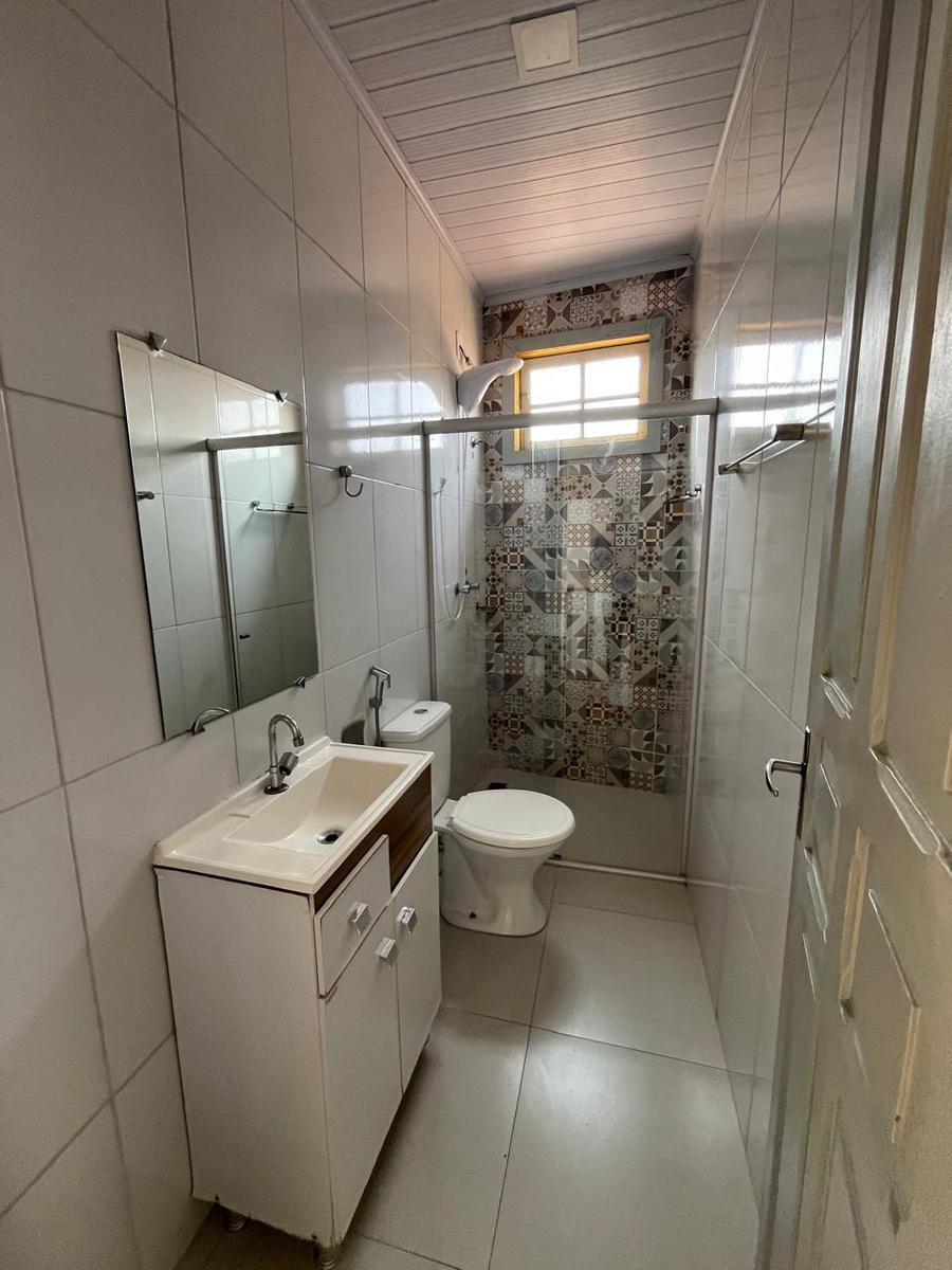Casa, Centro, 5 Quartos, 0 Vaga, 1 Suíte