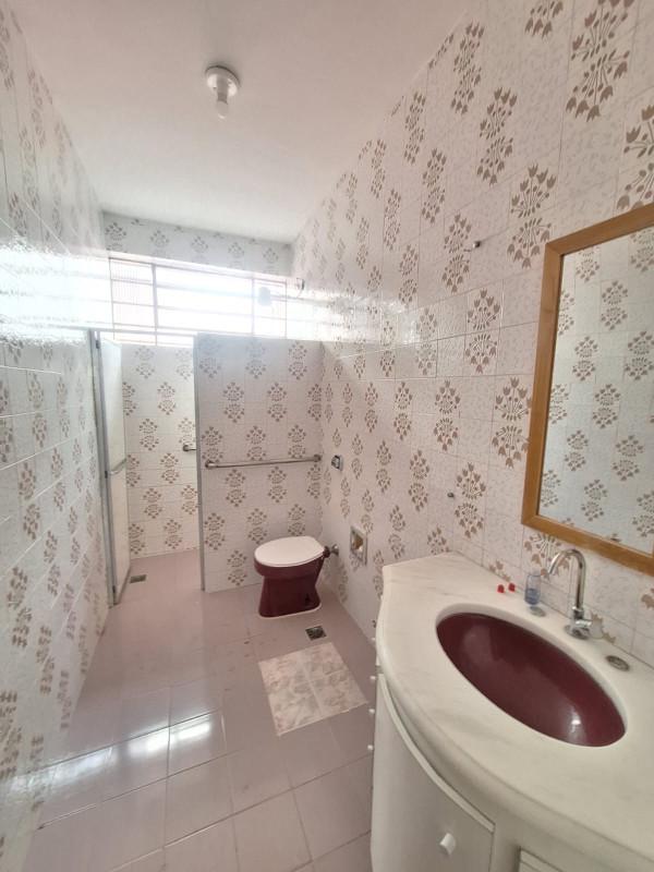 Casa Comercial, Cidade Nova, 4 Quartos, 2 Vagas, 1 Suíte