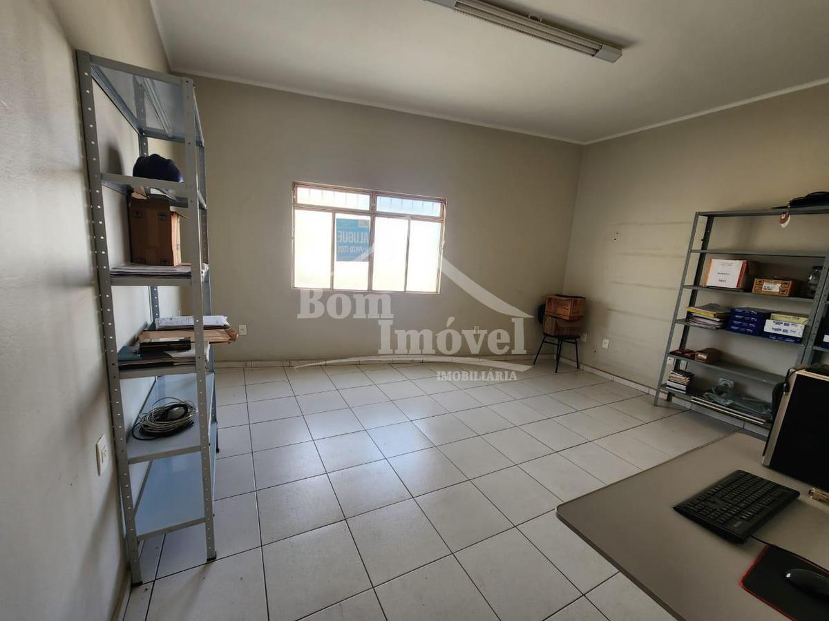 Andar, Centro, 0 Quarto, 0 Vaga