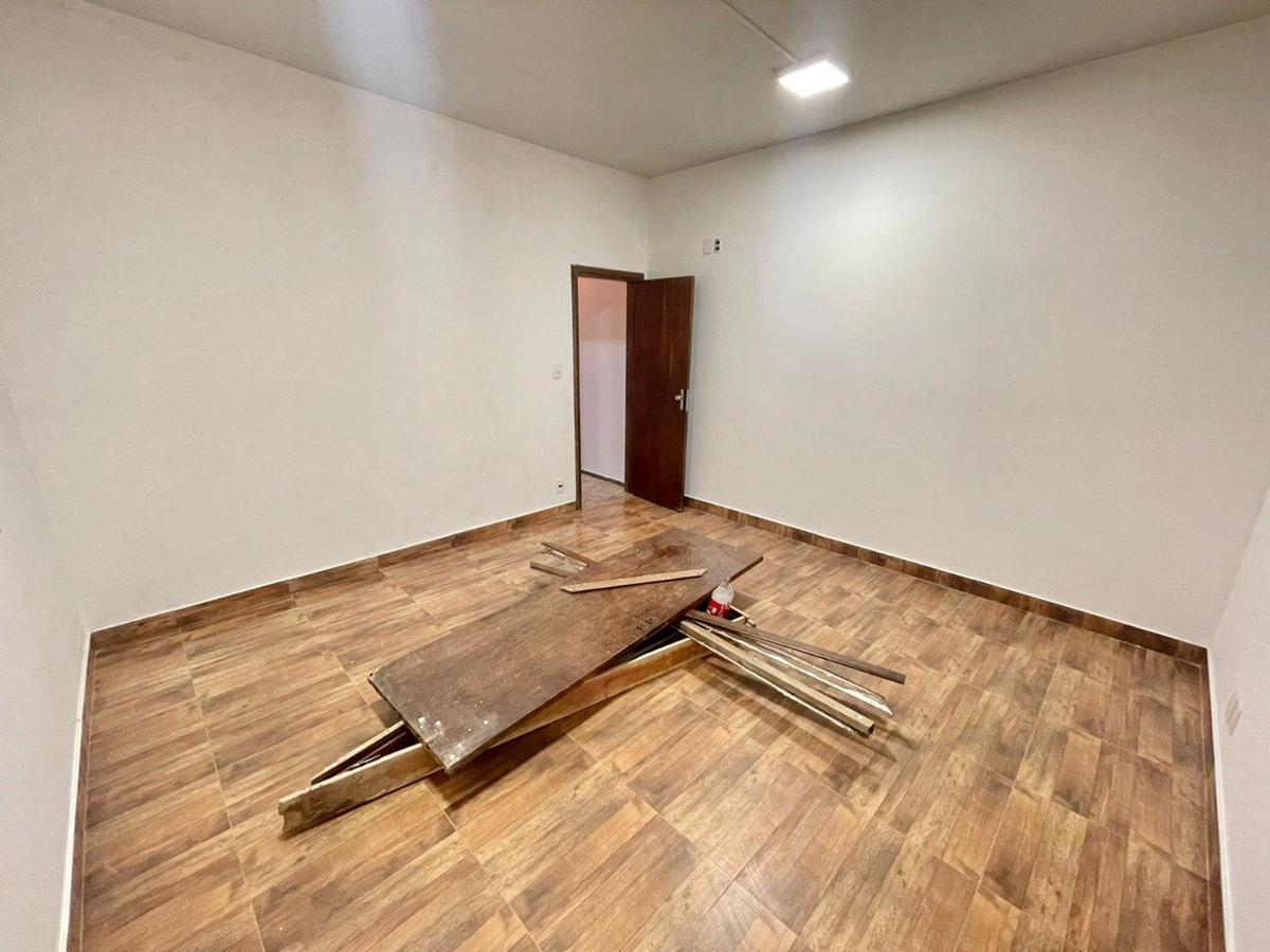 Casa Comercial, São José, 3 Quartos, 6 Vagas, 1 Suíte