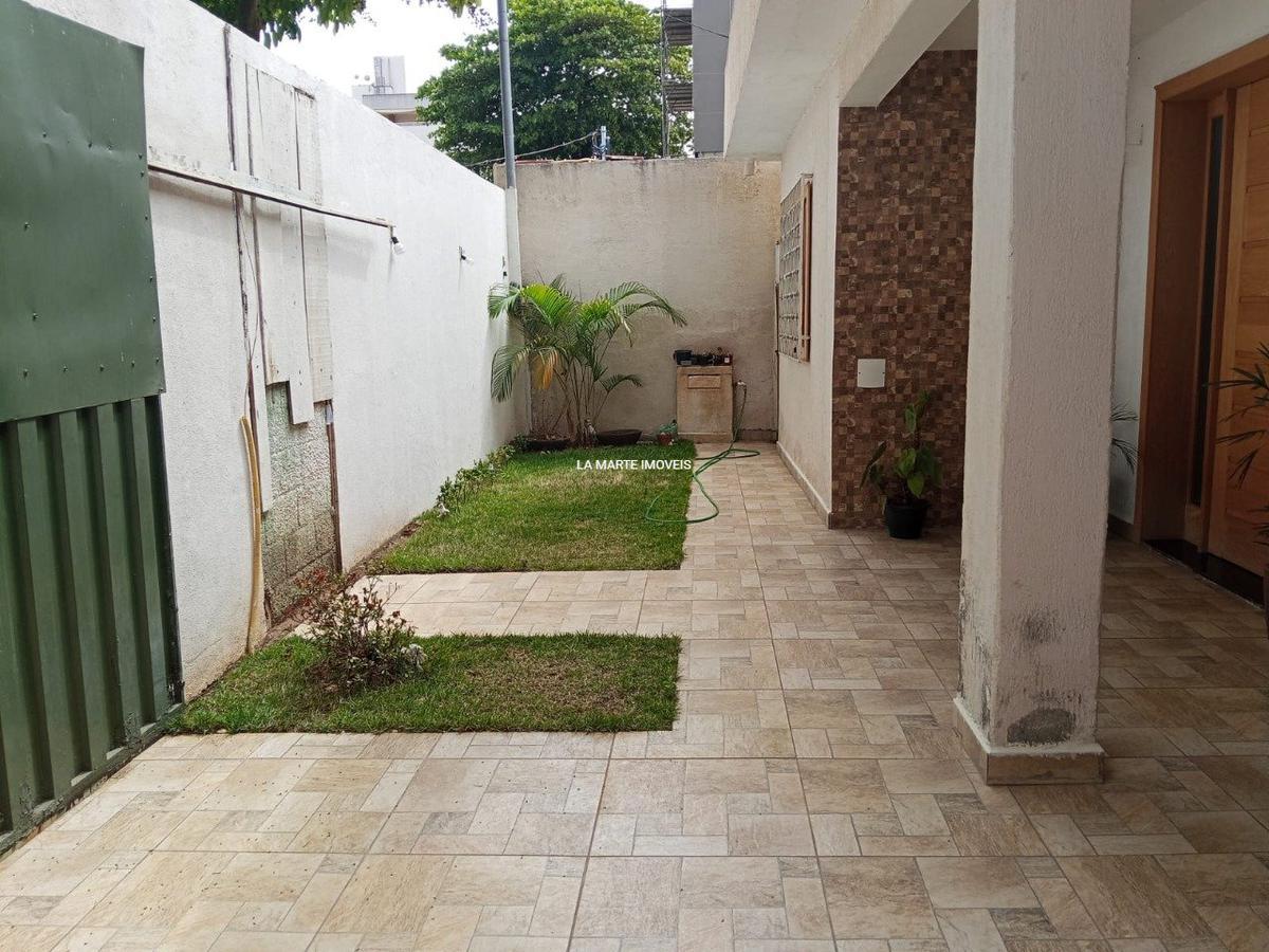 Casa, Santa Cruz Industrial, 4 Quartos, 3 Vagas, 1 Suíte