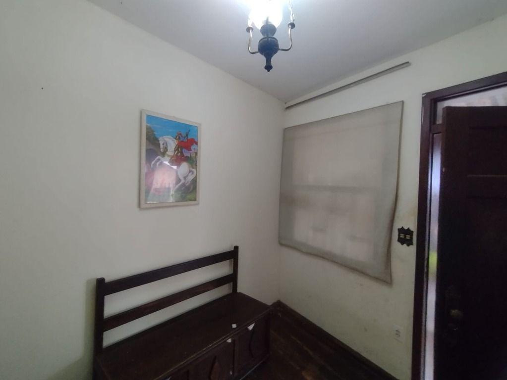 Casa, Siderúrgica, 3 Quartos, 1 Vaga, 1 Suíte