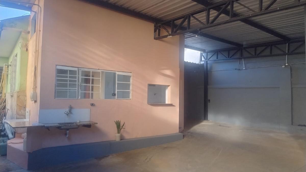 Casa Comercial, Prado, 3 Quartos, 20 Vagas