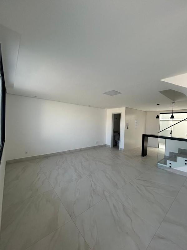 Casa, Planalto, 2 Quartos, 1 Vaga, 1 Suíte