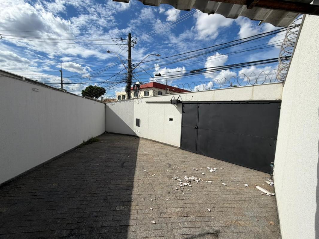 Casa, Santa Branca, 2 Quartos, 3 Vagas