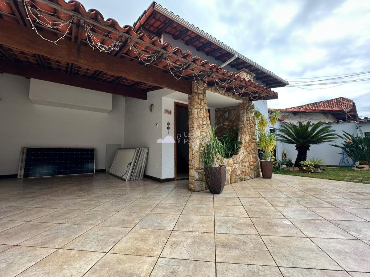 Casa, Planalto, 4 Quartos, 2 Vagas, 3 Suítes