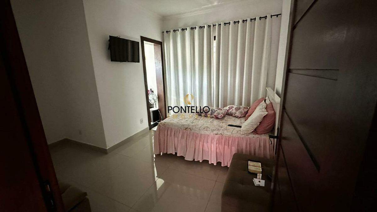 Casa, Jardim Europa, 3 Quartos, 3 Vagas, 1 Suíte