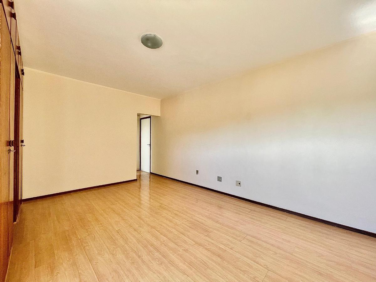 Apartamento, São José, 4 Quartos, 2 Vagas, 1 Suíte