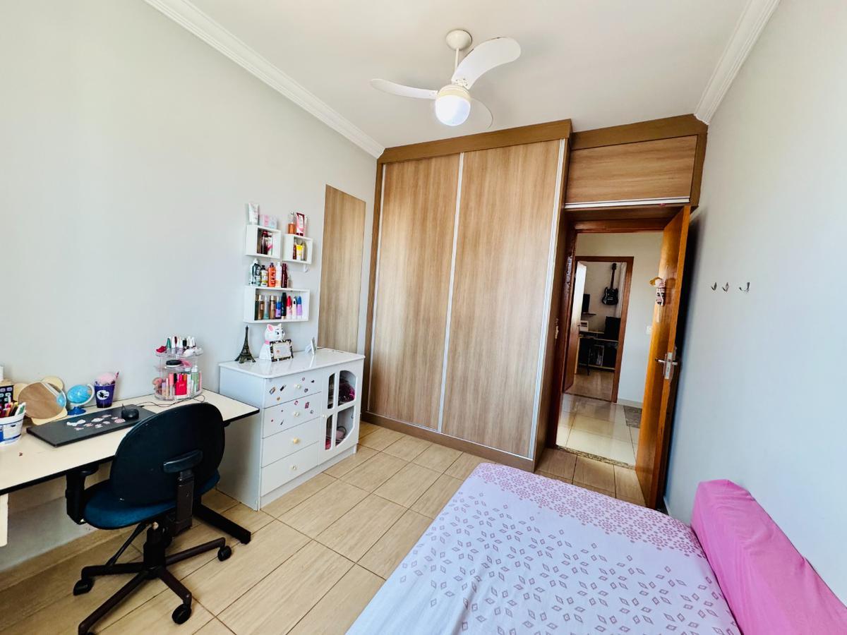 Casa, Rio Branco, 3 Quartos, 2 Vagas, 1 Suíte