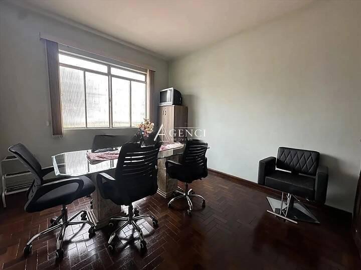 Casa, Califórnia, 4 Quartos, 0 Vaga, 1 Suíte