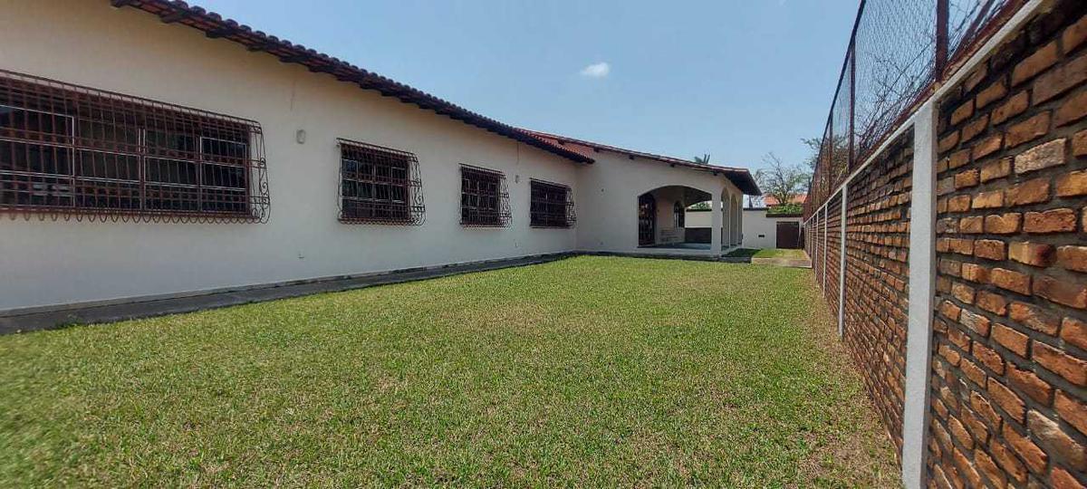 Casa, Bandeirantes (pampulha), 4 Quartos, 4 Vagas, 2 Suítes