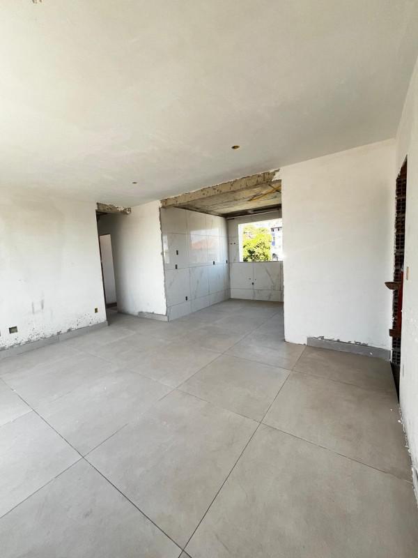 Apartamento, Barreiro, 3 Quartos, 2 Vagas, 1 Suíte