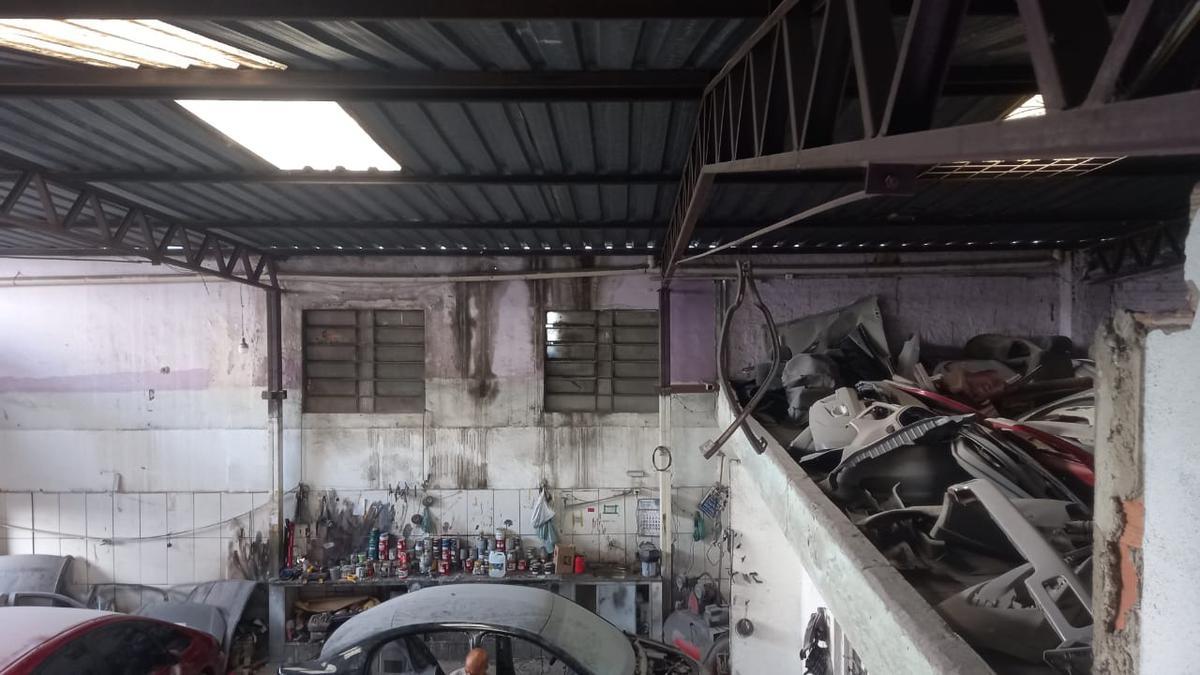 Galpão, Casa Branca, 0 Quarto, 0 Vaga