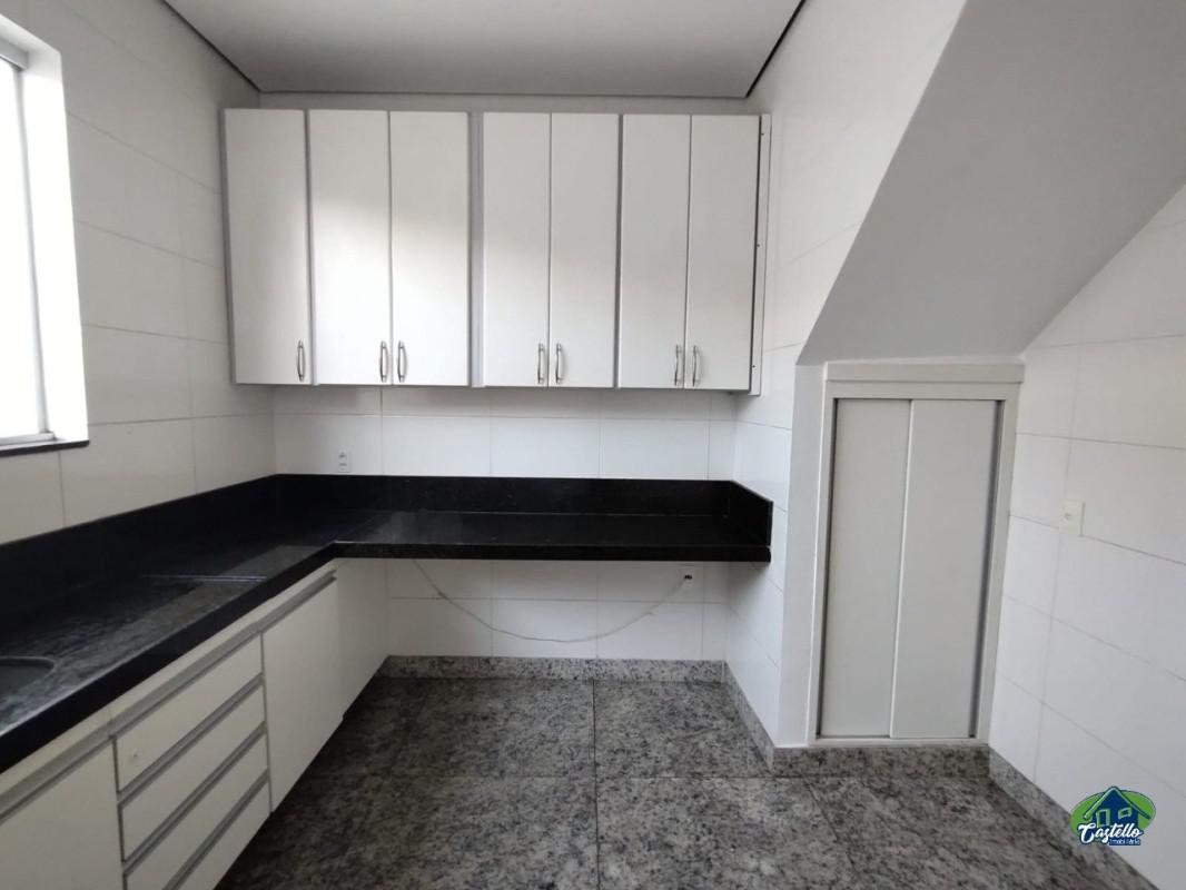 Casa, Concórdia, 4 Quartos, 2 Vagas, 1 Suíte