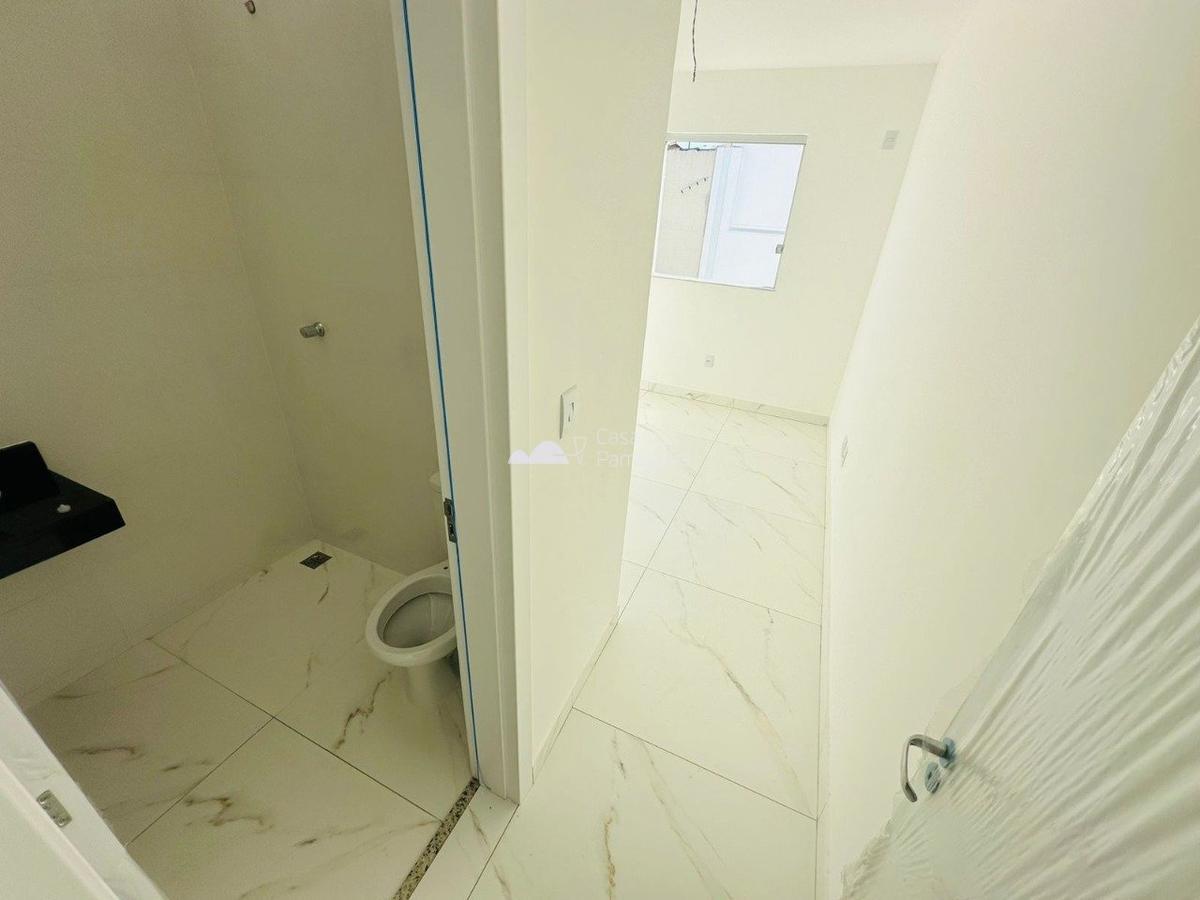 Casa, Santa Branca, 2 Quartos, 2 Vagas, 2 Suítes