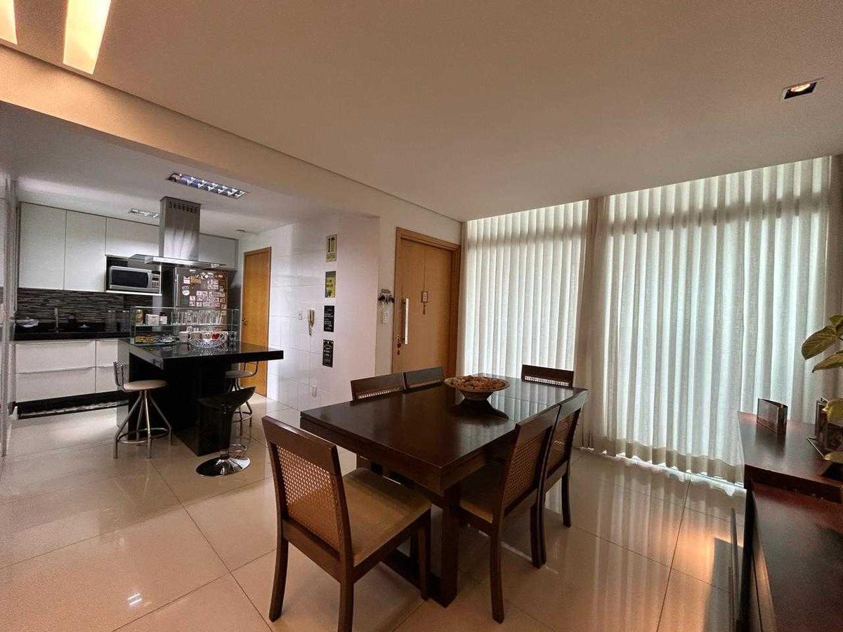 Apartamento, Castelo, 4 Quartos, 4 Vagas, 3 Suítes