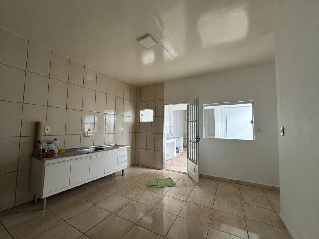 Casa, Centro, 4 Quartos, 5 Vagas