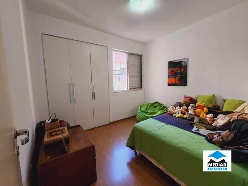 Apartamento, Funcionários, 4 Quartos, 2 Vagas, 1 Suíte
