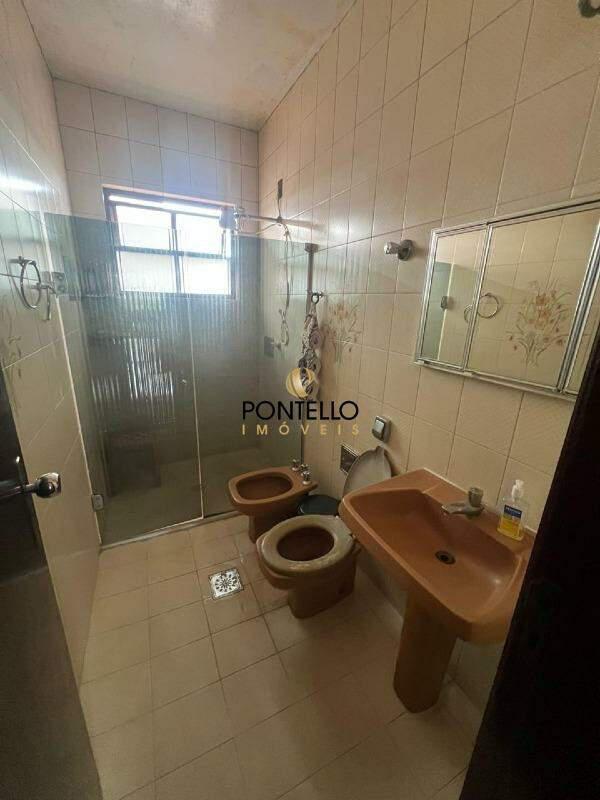 Casa, Jardim Arizona, 6 Quartos, 4 Vagas, 1 Suíte