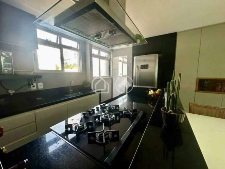 Apartamento, Estoril, 2 Quartos, 2 Vagas, 1 Suíte