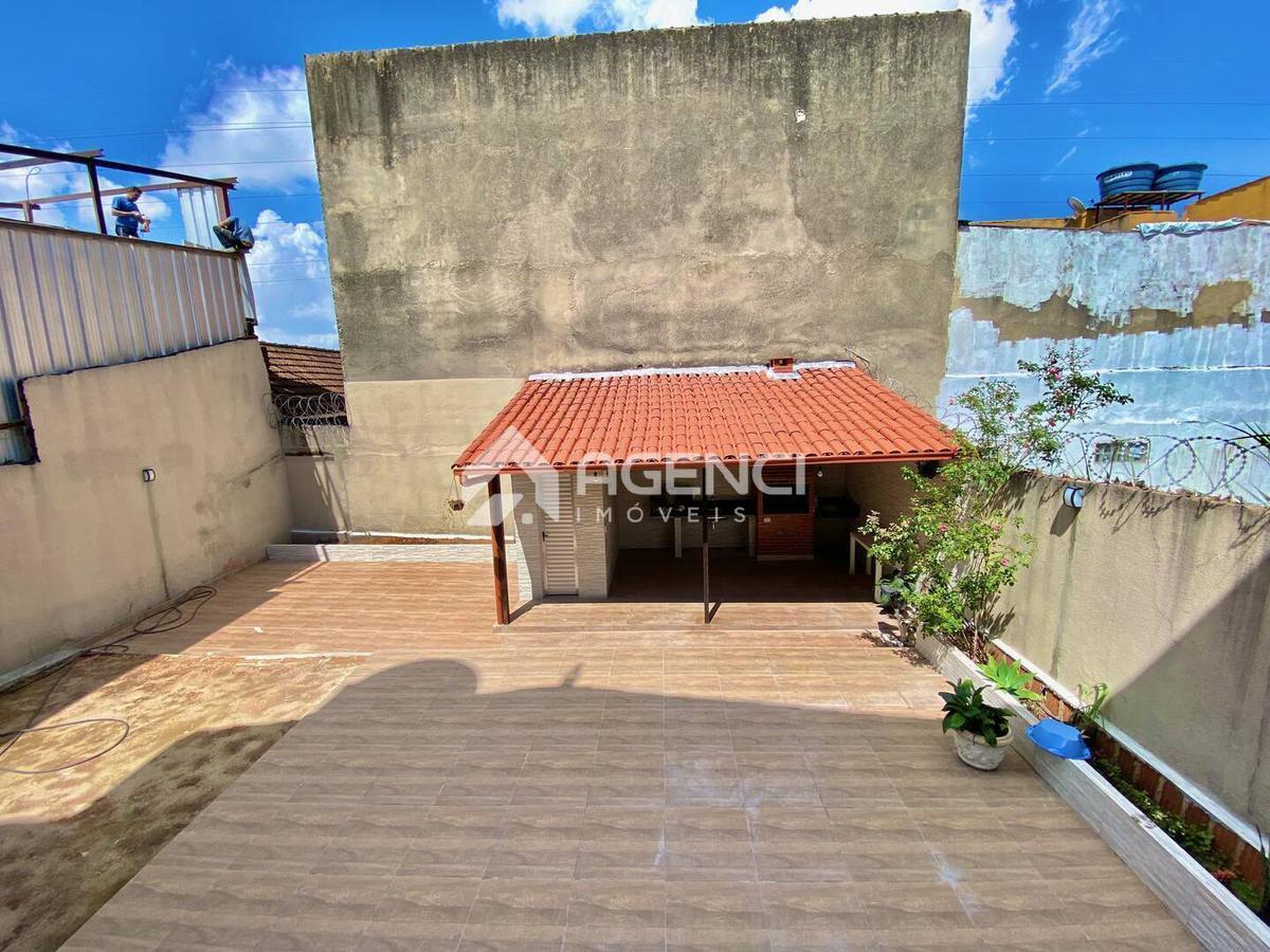 Casa, Santa Maria, 3 Quartos, 0 Vaga, 1 Suíte