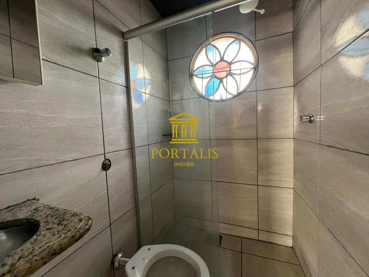 Apartamento, Sagrada Família, 2 Quartos, 1 Vaga
