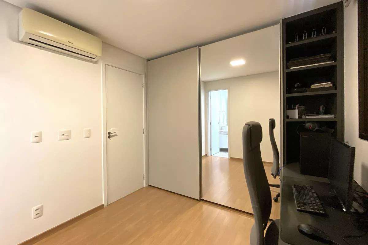 Apartamento, Funcionários, 2 Quartos, 2 Vagas, 2 Suítes
