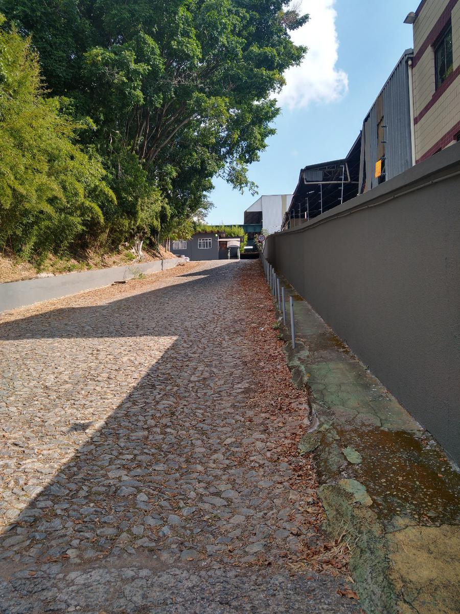 Lote, Cincão, 1 Quarto, 20 Vagas