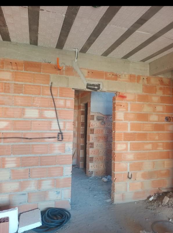 Casa, Europa, 3 Quartos, 2 Vagas, 1 Suíte