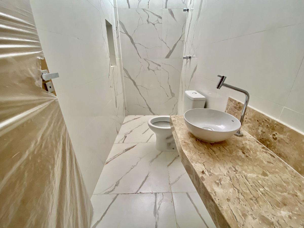 Casa, Santa Mônica, 3 Quartos, 2 Vagas, 1 Suíte