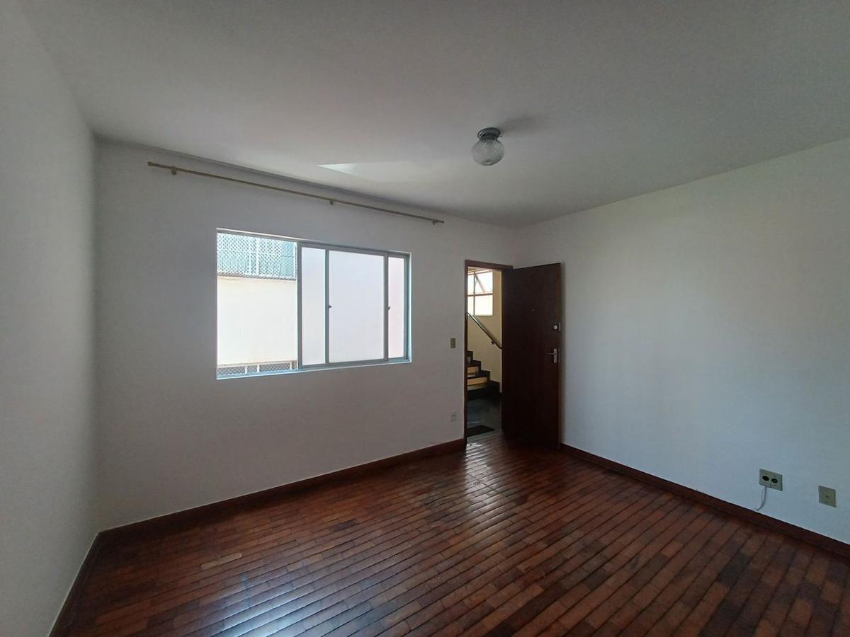 Apartamento, Floresta, 2 Quartos, 1 Vaga, 1 Suíte