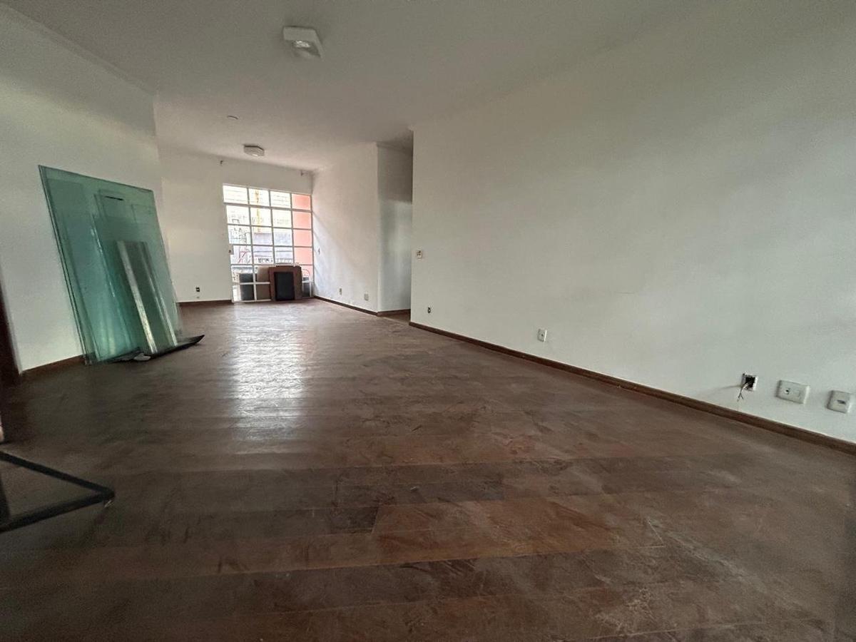 Casa, Fernão Dias, 3 Quartos, 3 Vagas, 1 Suíte