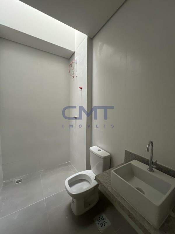 Casa, Estoril, 3 Quartos, 2 Vagas, 1 Suíte
