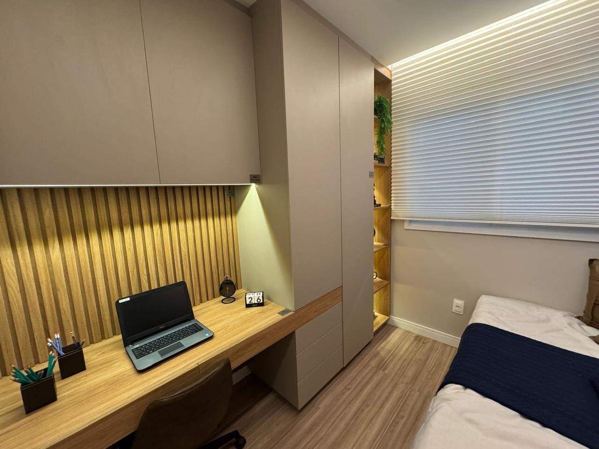 Apartamento, Estoril, 2 Quartos, 1 Vaga, 1 Suíte