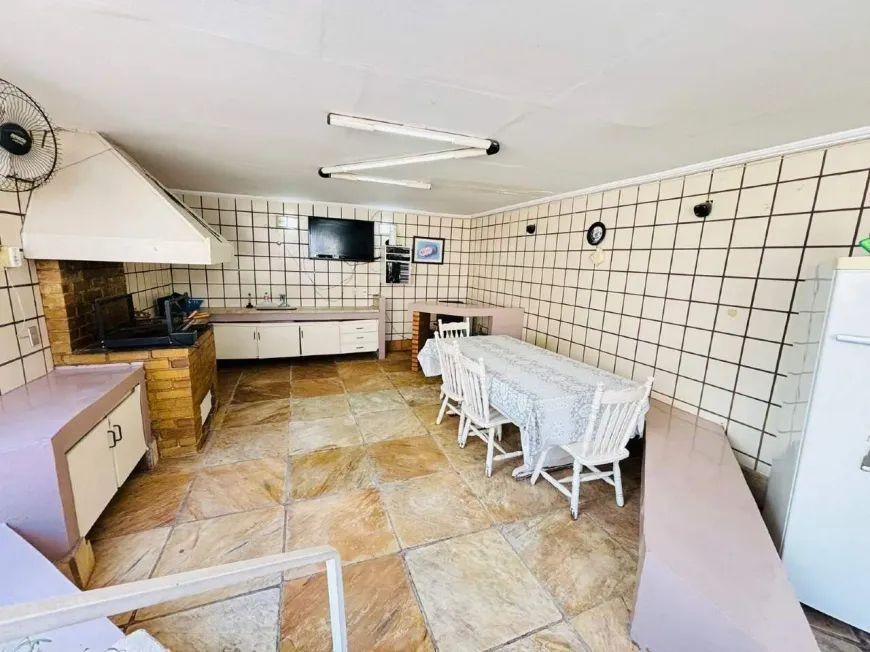Casa, São José, 3 Quartos, 5 Vagas, 1 Suíte
