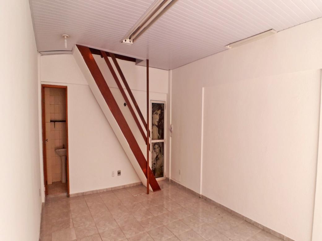 Andar, Savassi, 0 Quarto, 0 Vaga