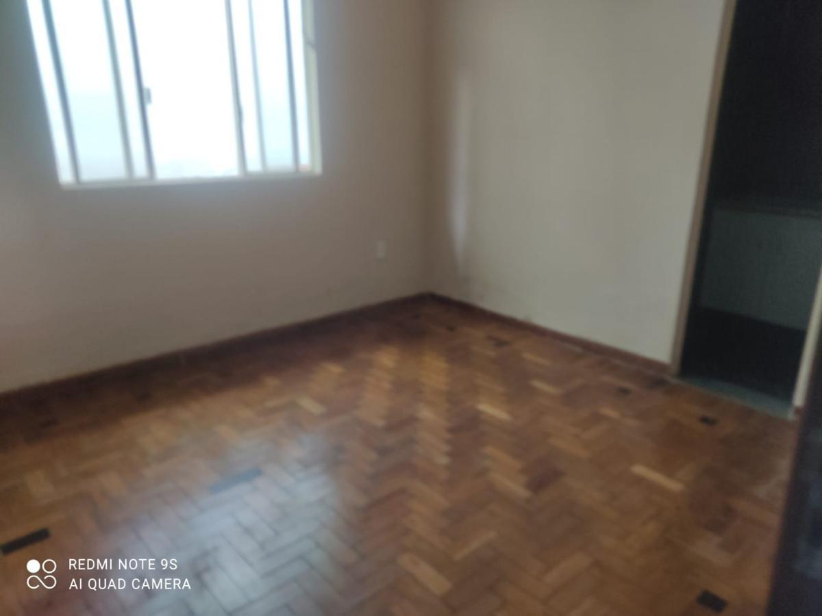 Casa, Santa Cruz, 3 Quartos, 5 Vagas, 1 Suíte