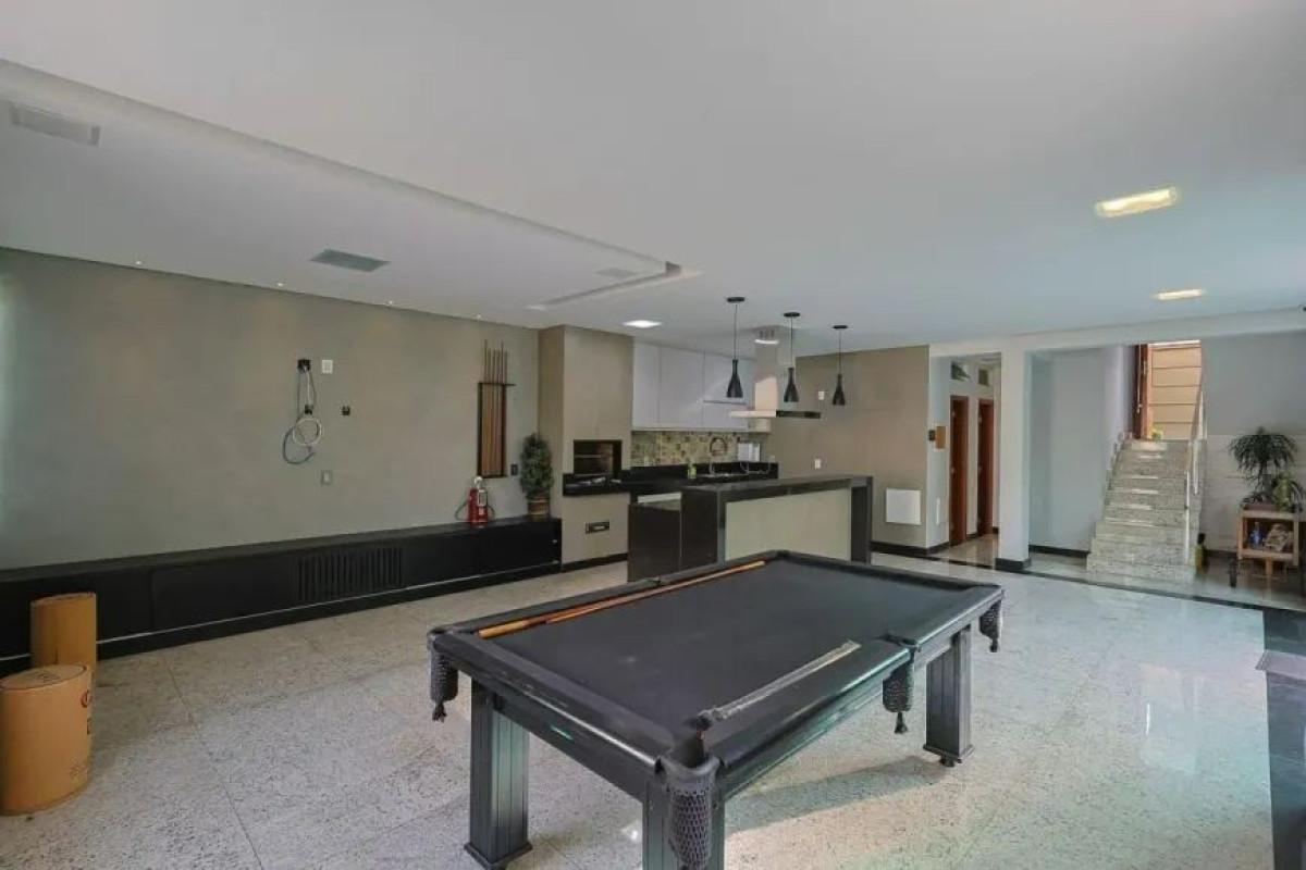 Casa, Castelo, 4 Quartos, 3 Vagas, 4 Suítes