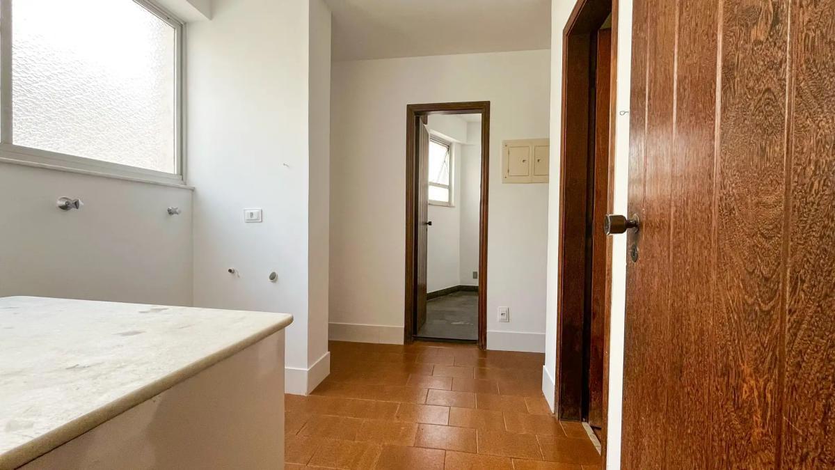 Apartamento, Sion, 4 Quartos, 2 Vagas, 1 Suíte